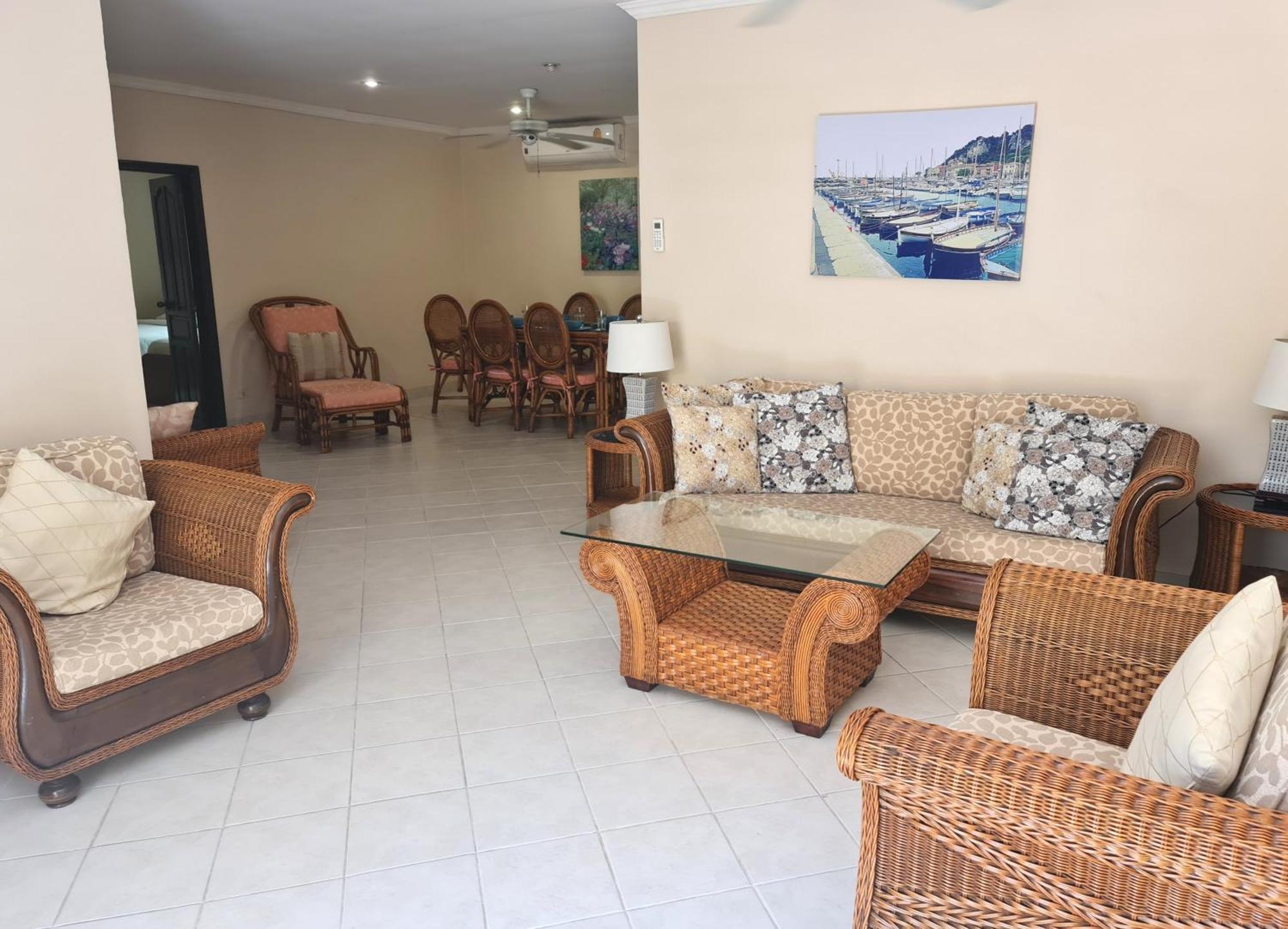 Butterfly Garden Boutique Residencias Pattaya Exterior foto