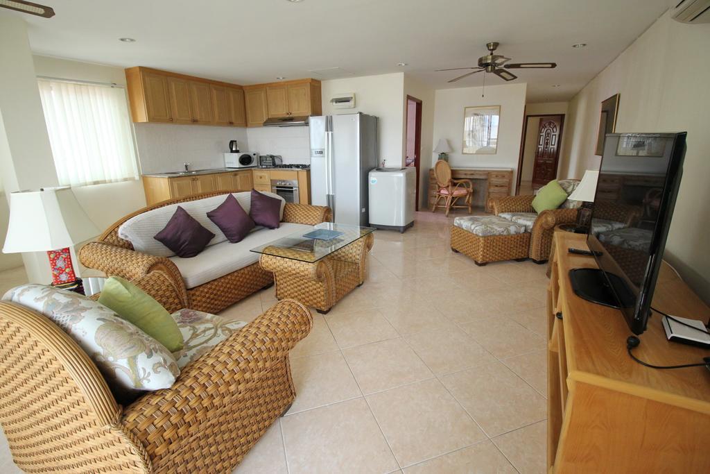 Butterfly Garden Boutique Residencias Pattaya Habitación foto