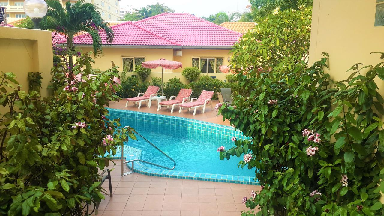 Butterfly Garden Boutique Residencias Pattaya Exterior foto
